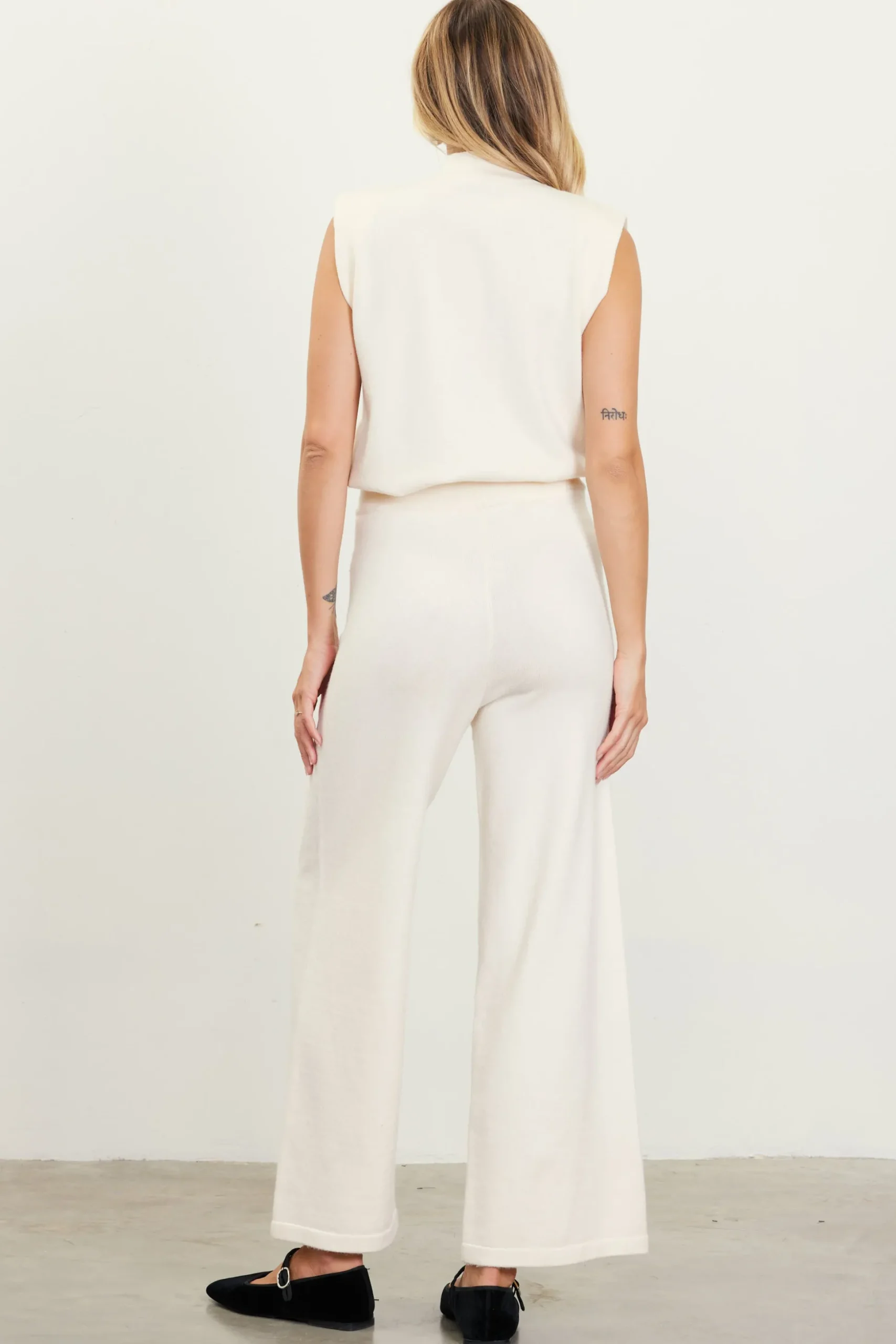 Cropped Knit Pants
